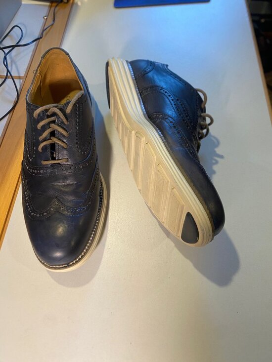 Cole Haan - Size 9M - Men\'s Original Grand Wingtip Oxfords in blue main image 12